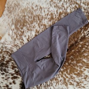 Lululemon capris